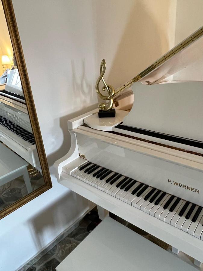 Schloss Grabow, Resting Place & A Luxury Piano Collection Resort, Prignitz Brandenburg Grabow  Extérieur photo
